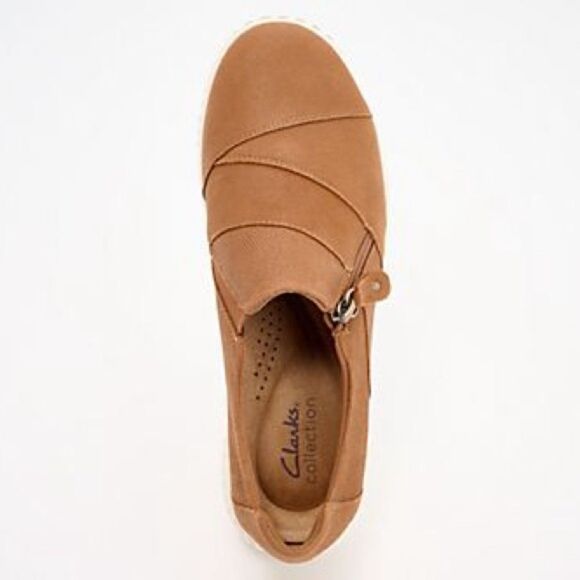 Clarks Collection Caroline Grace Leather Slip-On Sneakers Tan Size‎ 9.5 NWT - Picture 1 of 9